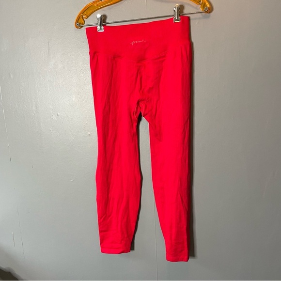 Victoria’s Secret PINK red compression leggings 21” size medium - Picture 6 of 11
